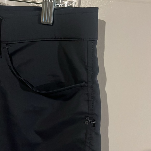 Men’s Under Armour Golf Shorts - Size 30 - Picture 5 of 8